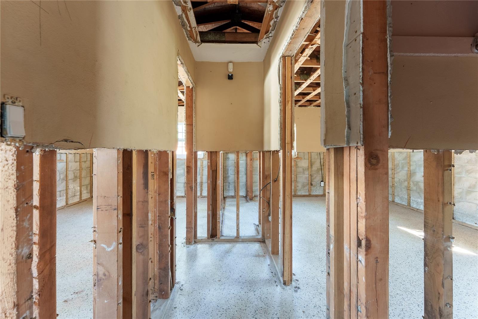 Image 16 of 24 For 3307 Miami Place