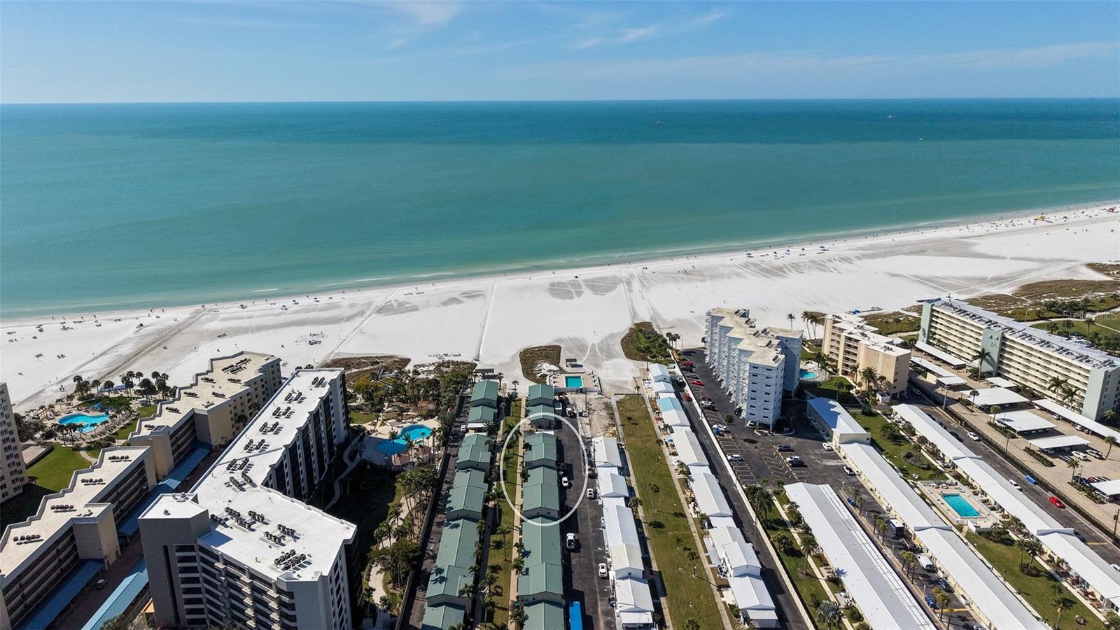 Image 29 of 33 For 5860 Midnight Pass Road 40