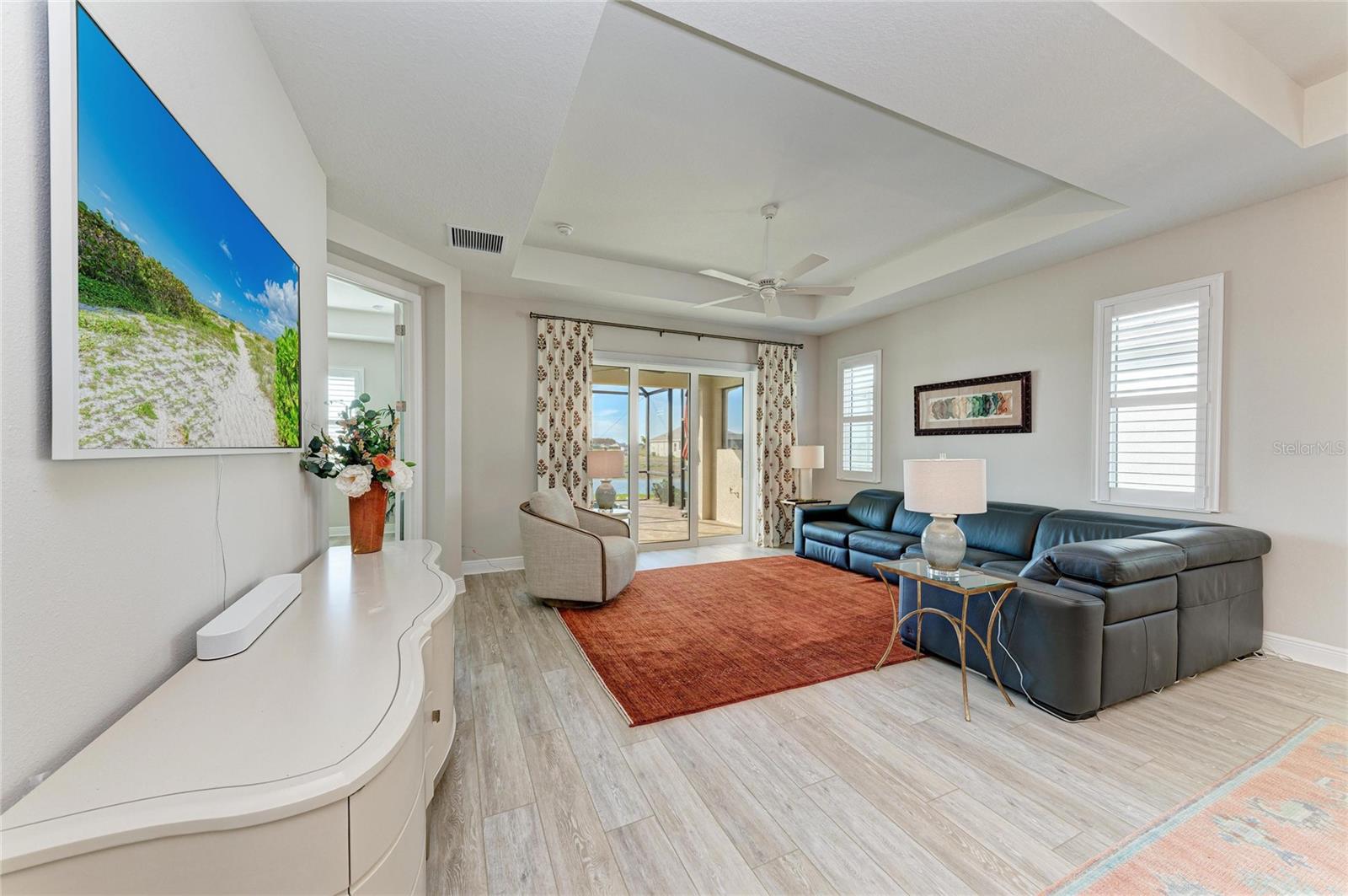 Image 14 of 42 For 164 Van Gogh Cove