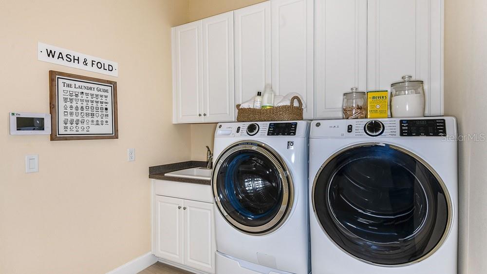 Image 30 of 51 For 10511 Eclipse Street