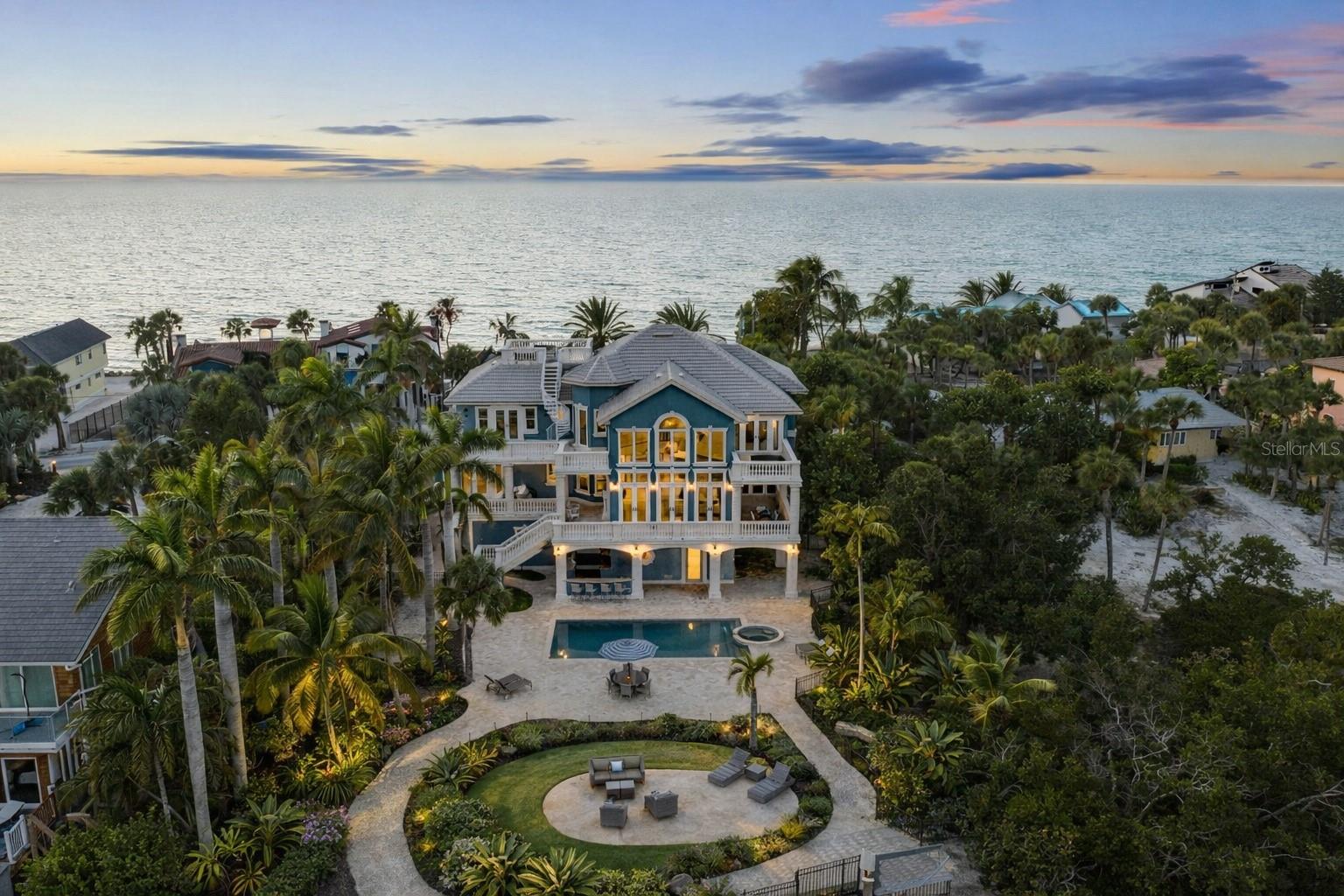 Image 2 of 60 For 144 Casey Key Road