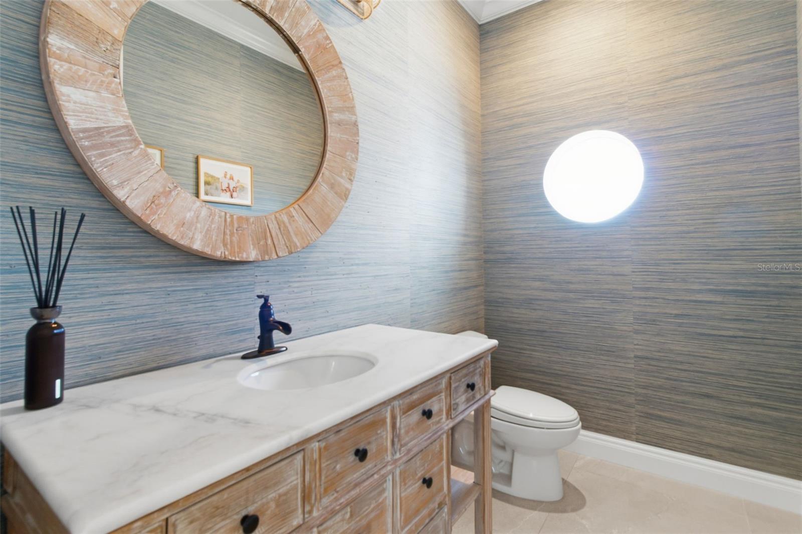 Image 20 of 60 For 144 Casey Key Road