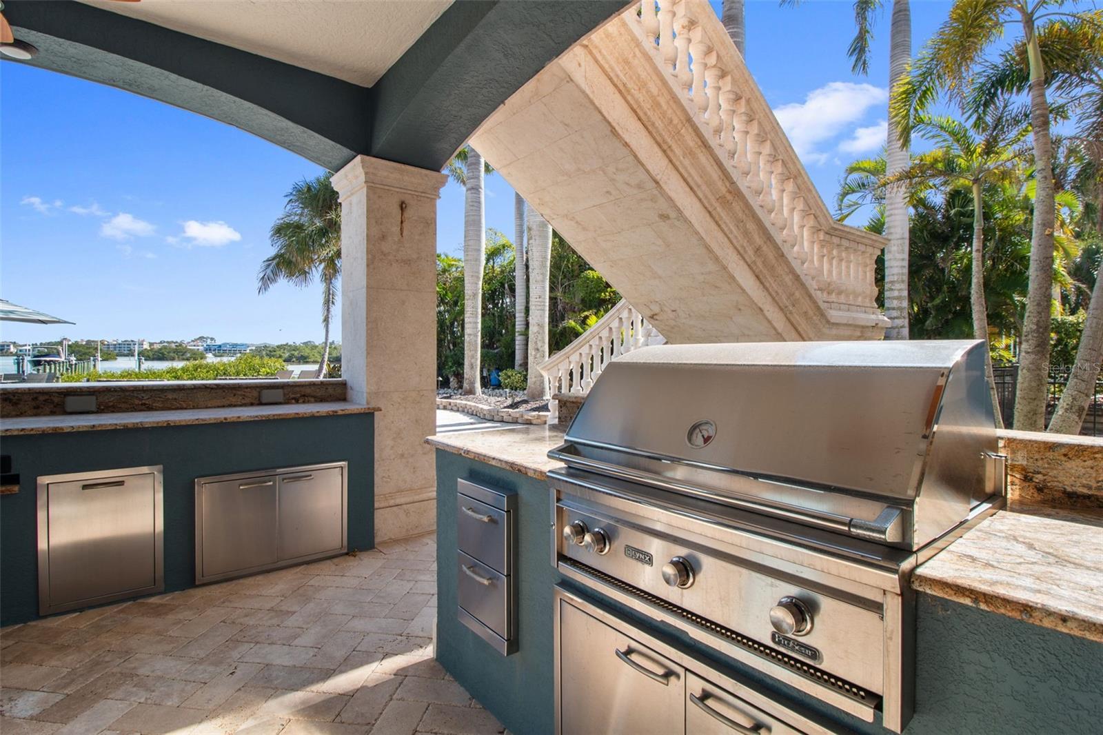 Image 23 of 60 For 144 Casey Key Road