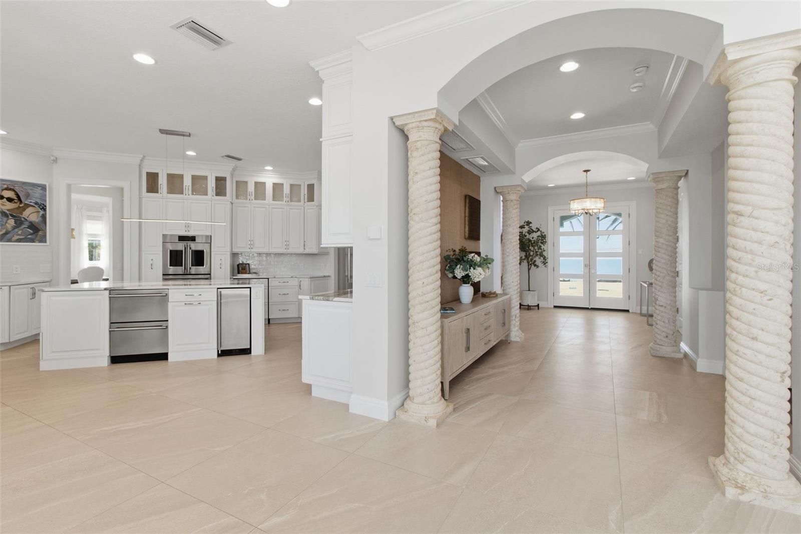 Image 27 of 60 For 144 Casey Key Road