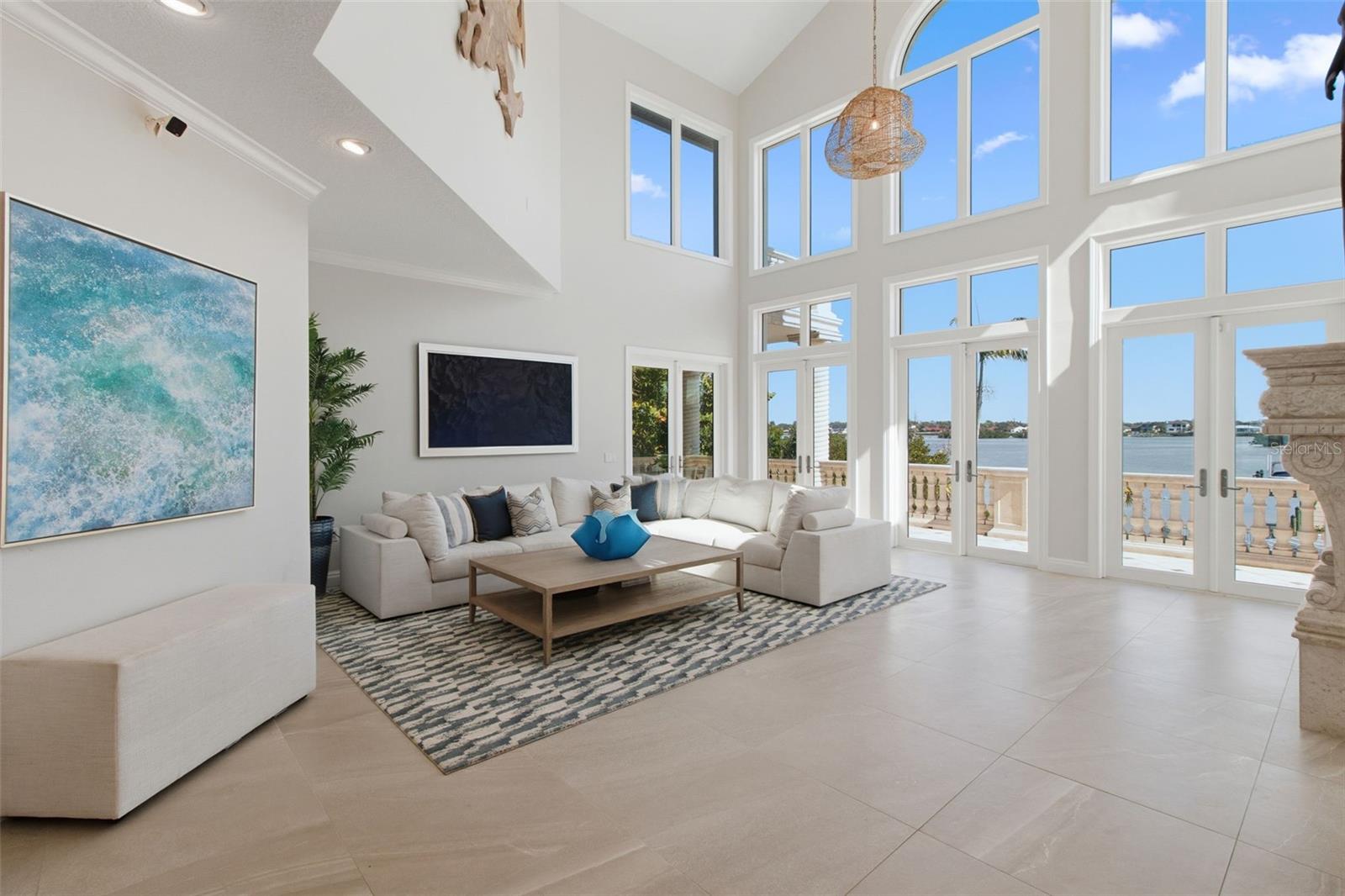 Image 3 of 60 For 144 Casey Key Road