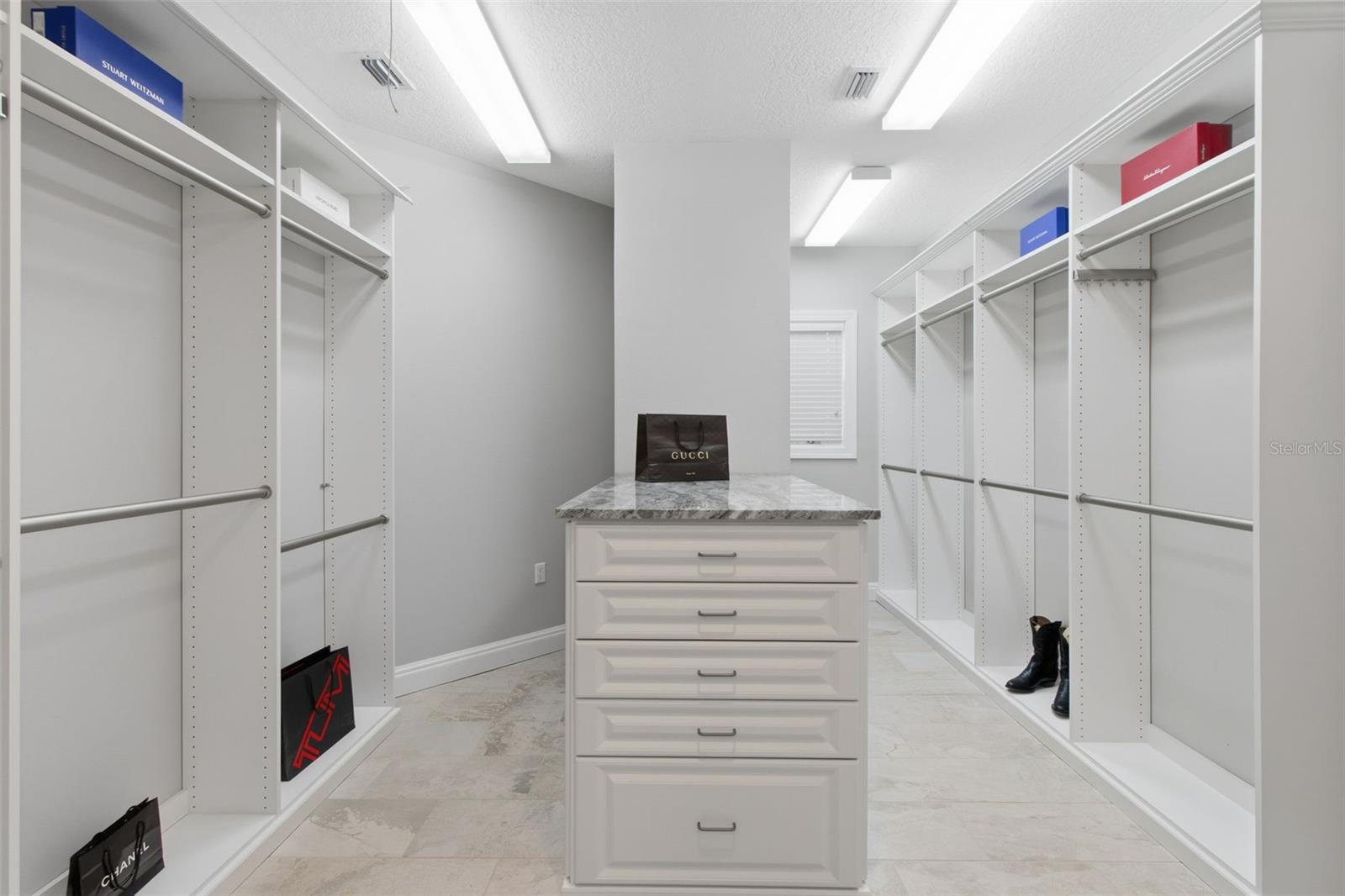 Image 34 of 60 For 144 Casey Key Road