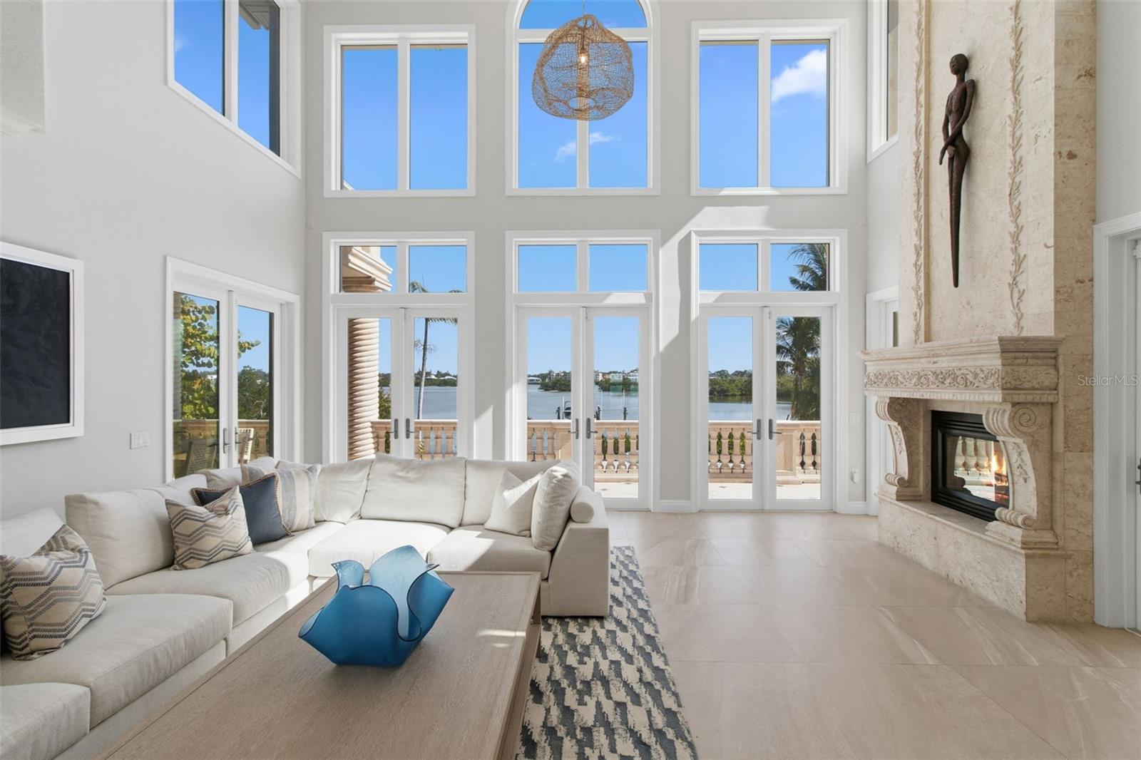 Image 4 of 60 For 144 Casey Key Road