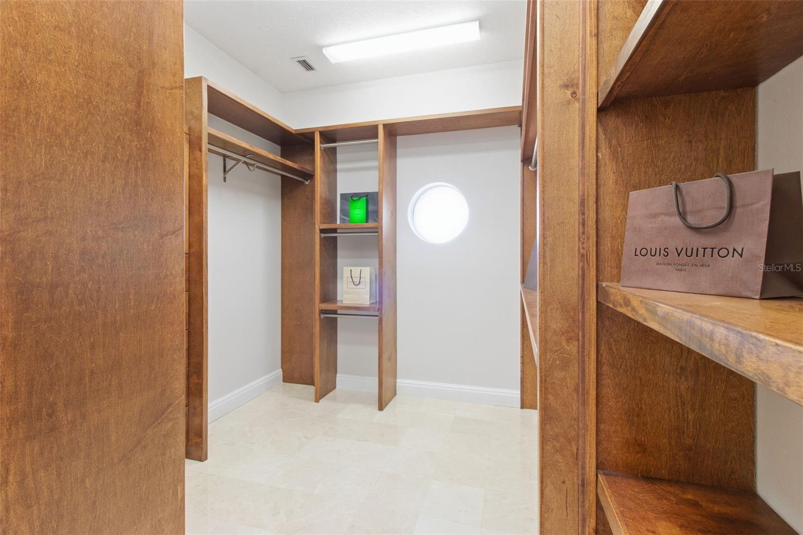 Image 42 of 60 For 144 Casey Key Road