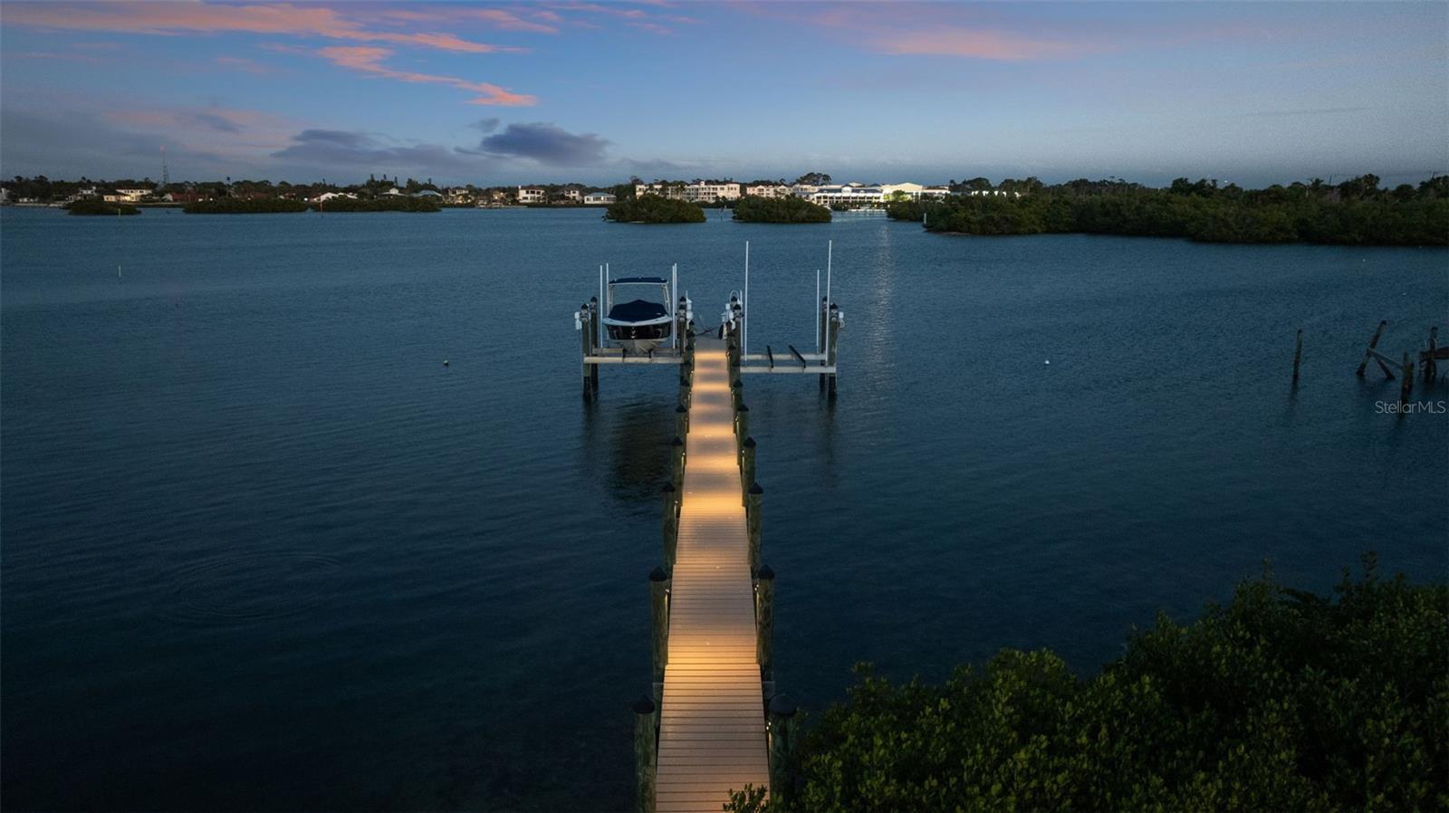 Image 55 of 60 For 144 Casey Key Road