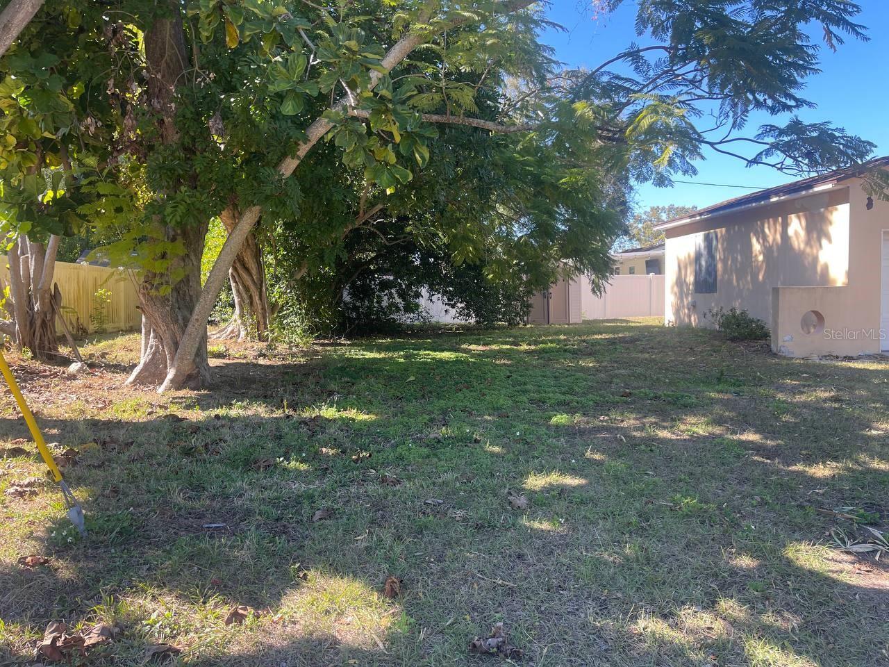 Image 5 of 24 For 1900 26th Avenue N