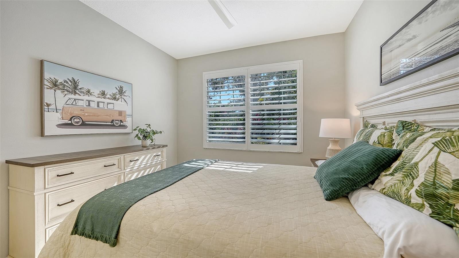 Image 33 of 67 For 4240 Breezeway Boulevard 310