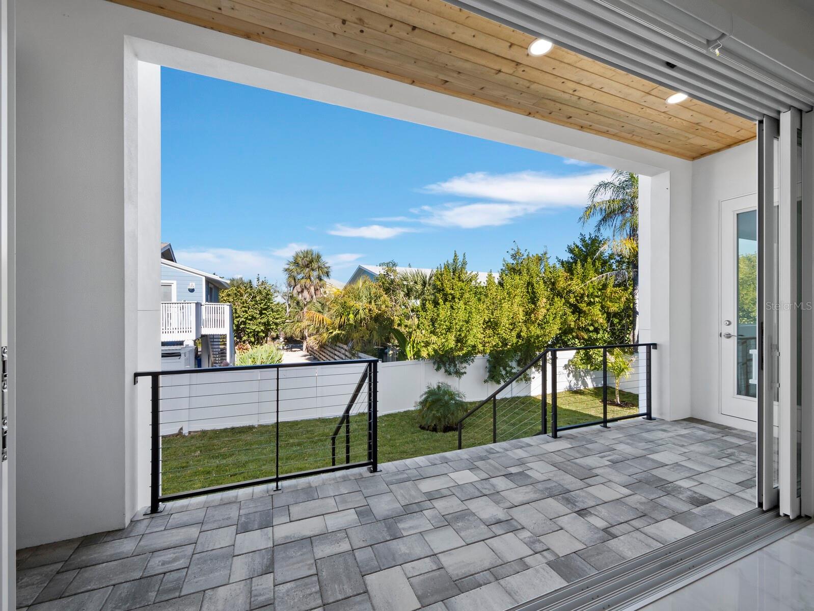 Image 11 of 55 For 635 Jungle Queen Way