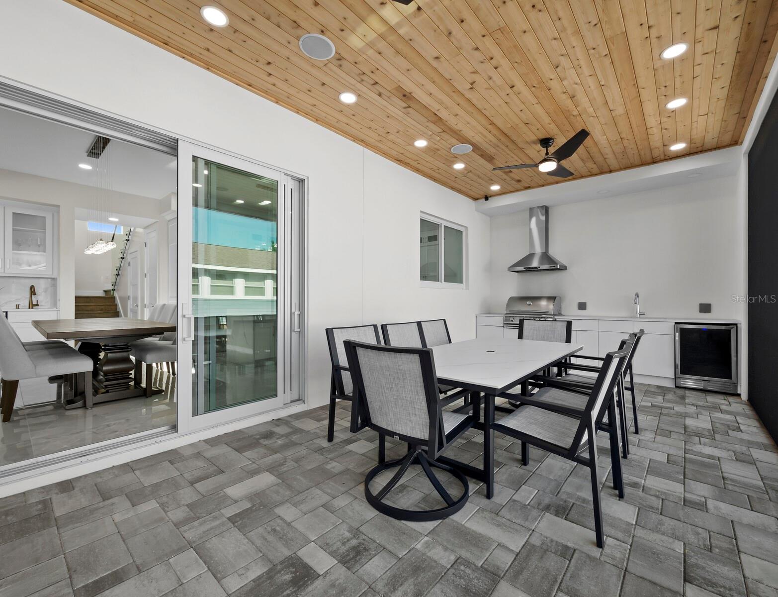 Image 19 of 55 For 635 Jungle Queen Way