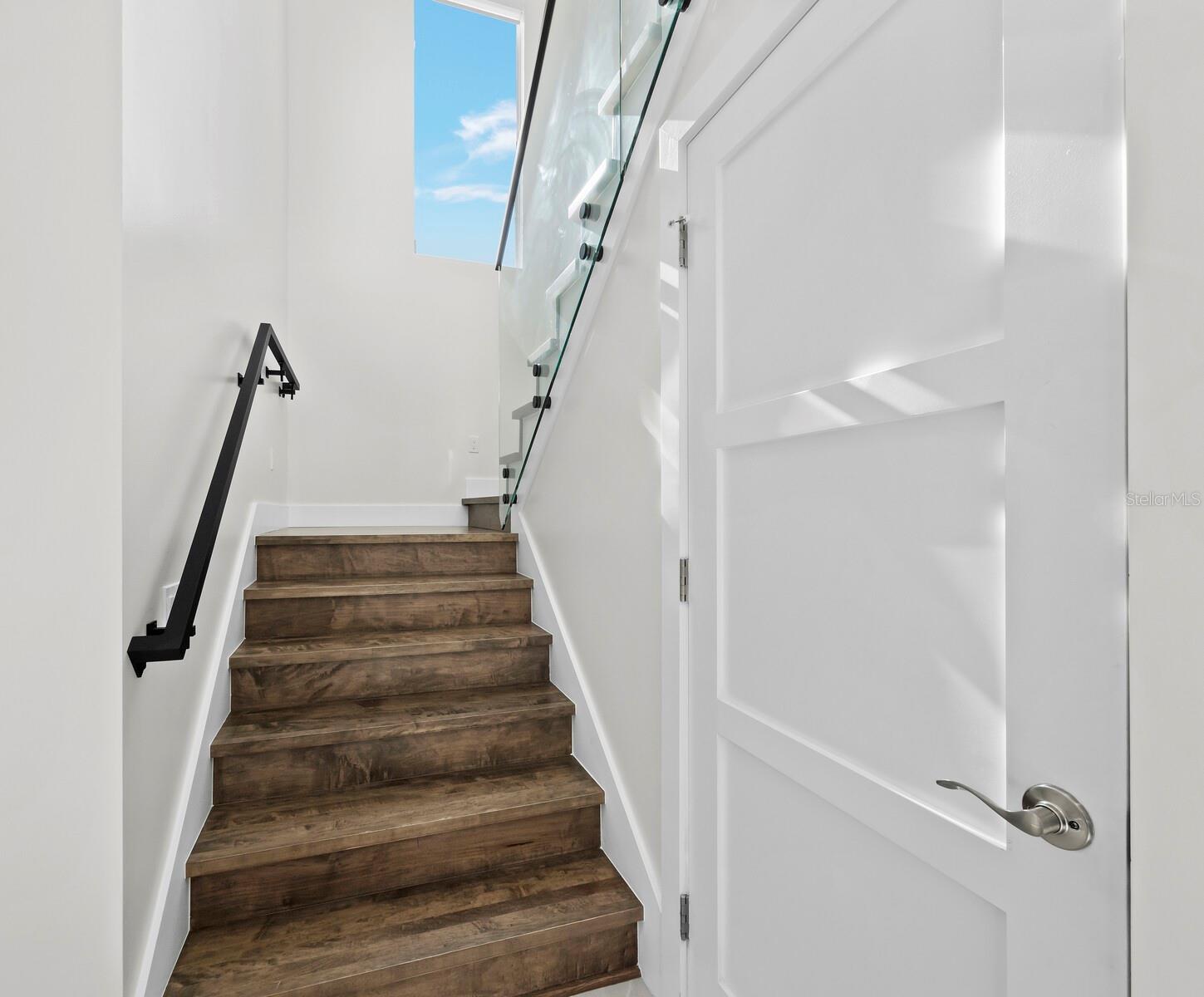 Image 28 of 55 For 635 Jungle Queen Way