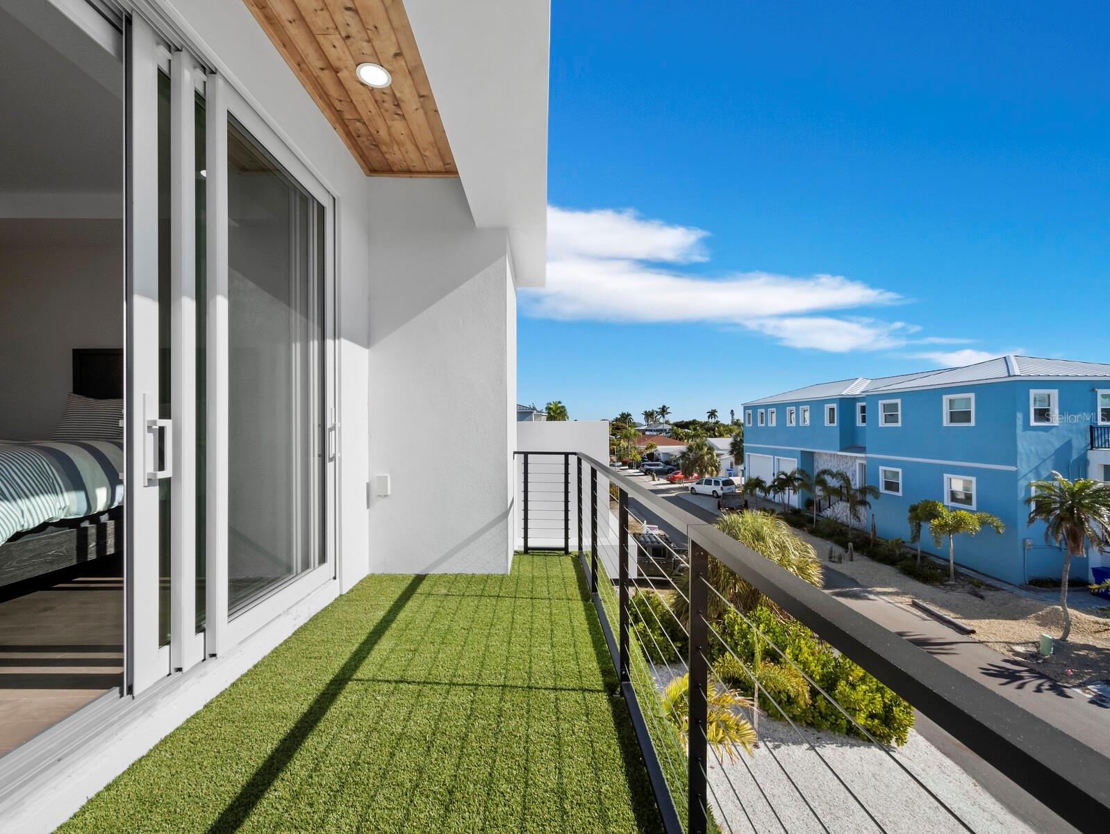 Image 41 of 55 For 635 Jungle Queen Way