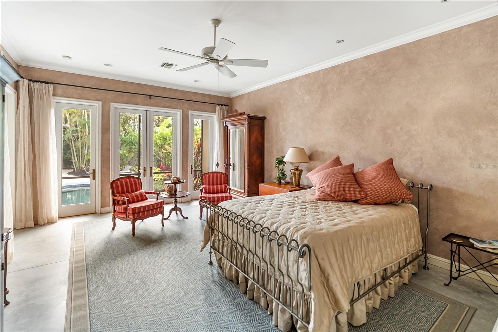 Image 16 of 25 For 1804 Lake Shore Drive