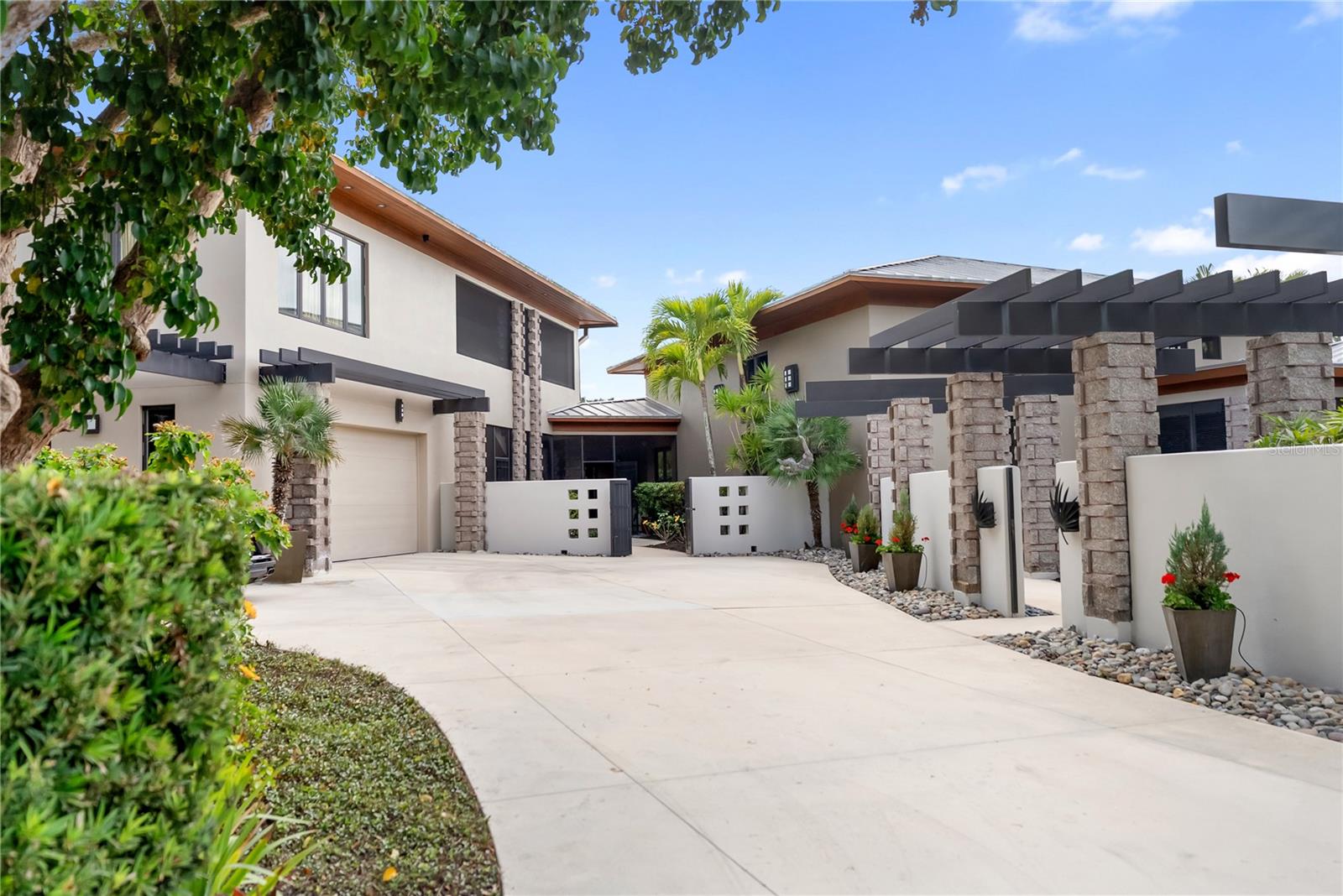 Image 2 of 25 For 1804 Lake Shore Drive