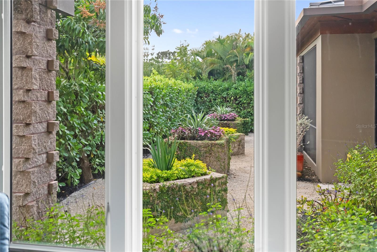 Image 21 of 25 For 1804 Lake Shore Drive