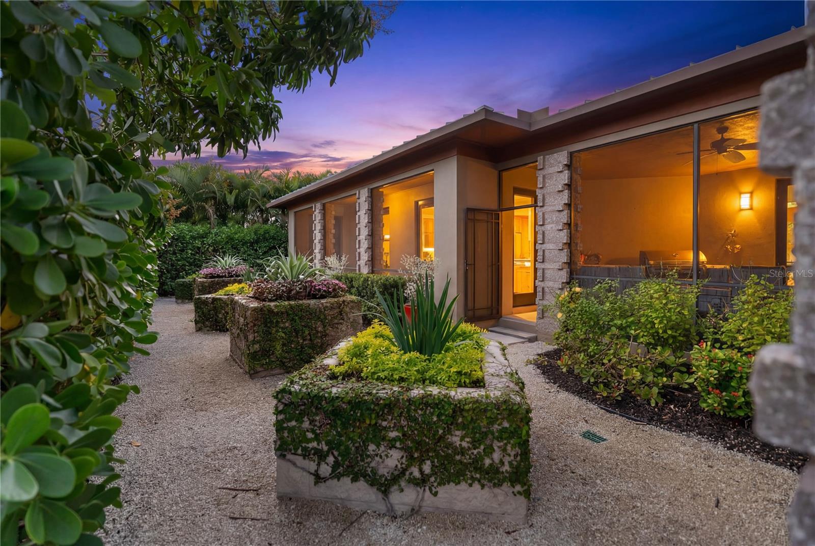 Image 4 of 25 For 1804 Lake Shore Drive