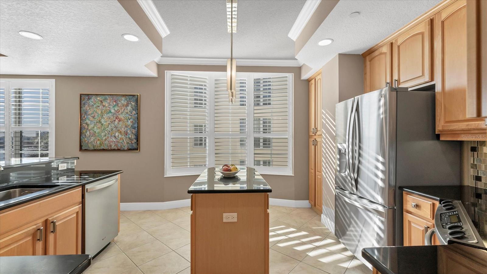 Image 24 of 74 For 6414 Watercrest Way 302