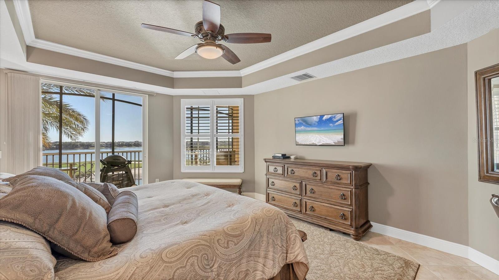 Image 28 of 74 For 6414 Watercrest Way 302