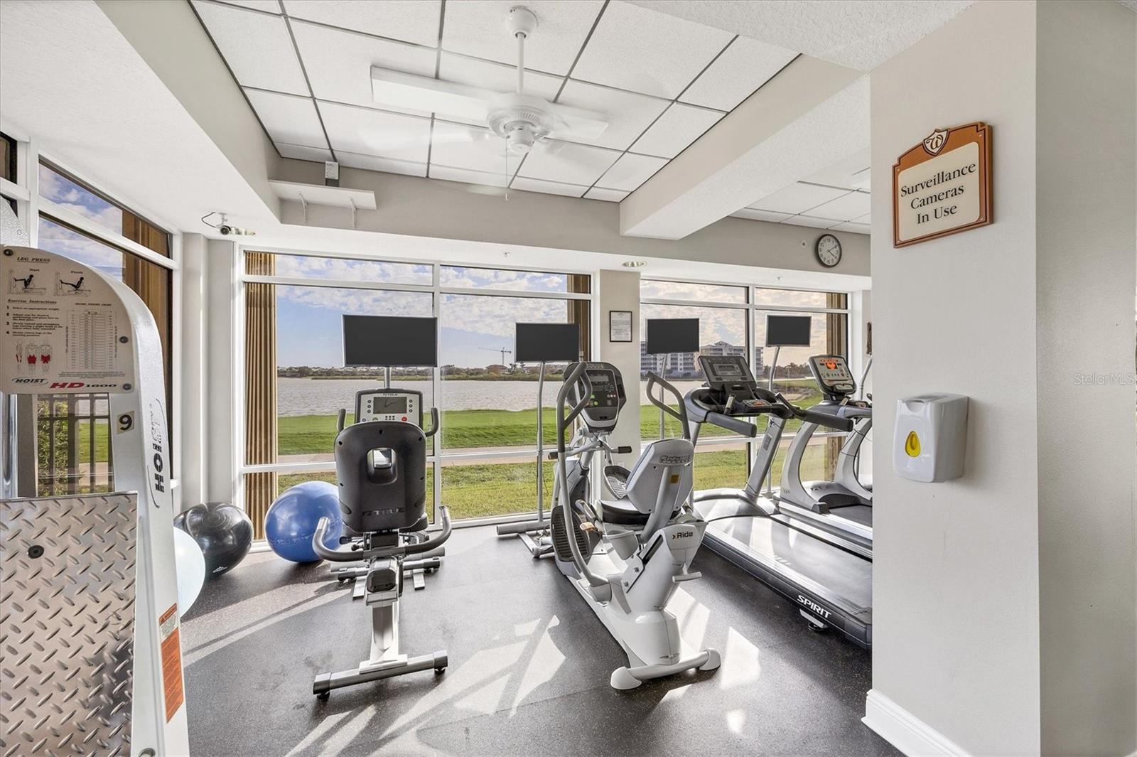 Image 65 of 74 For 6414 Watercrest Way 302