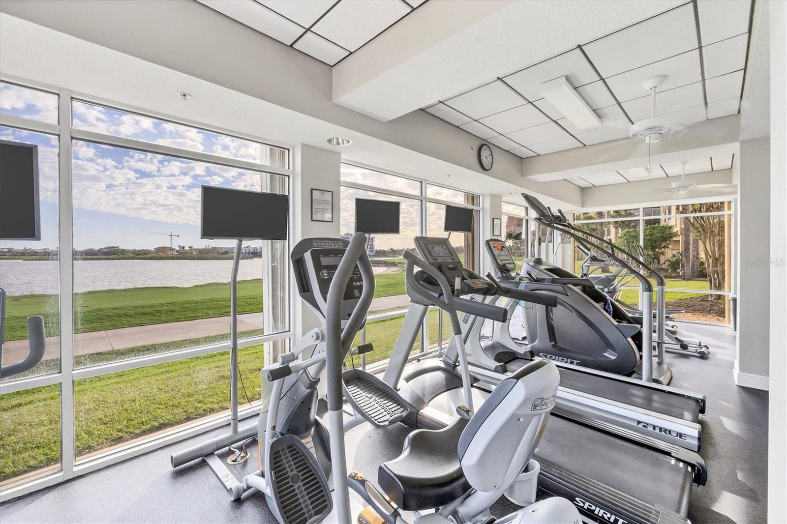 Image 66 of 74 For 6414 Watercrest Way 302