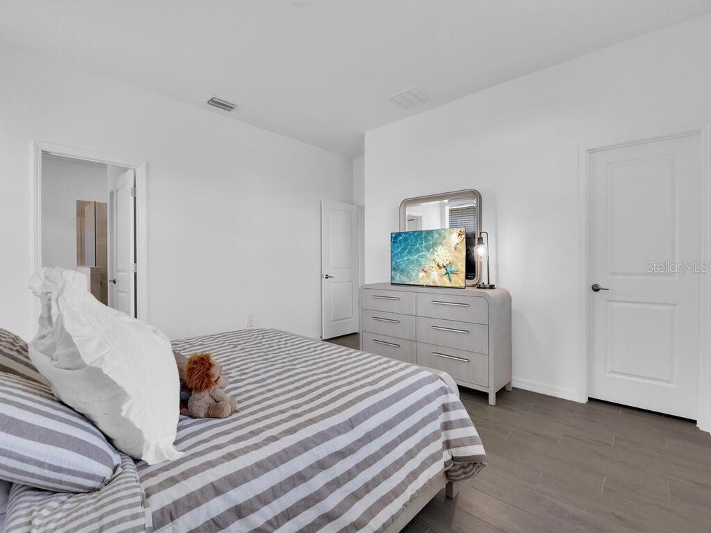 Image 18 of 39 For 11605 Cloverly Lane