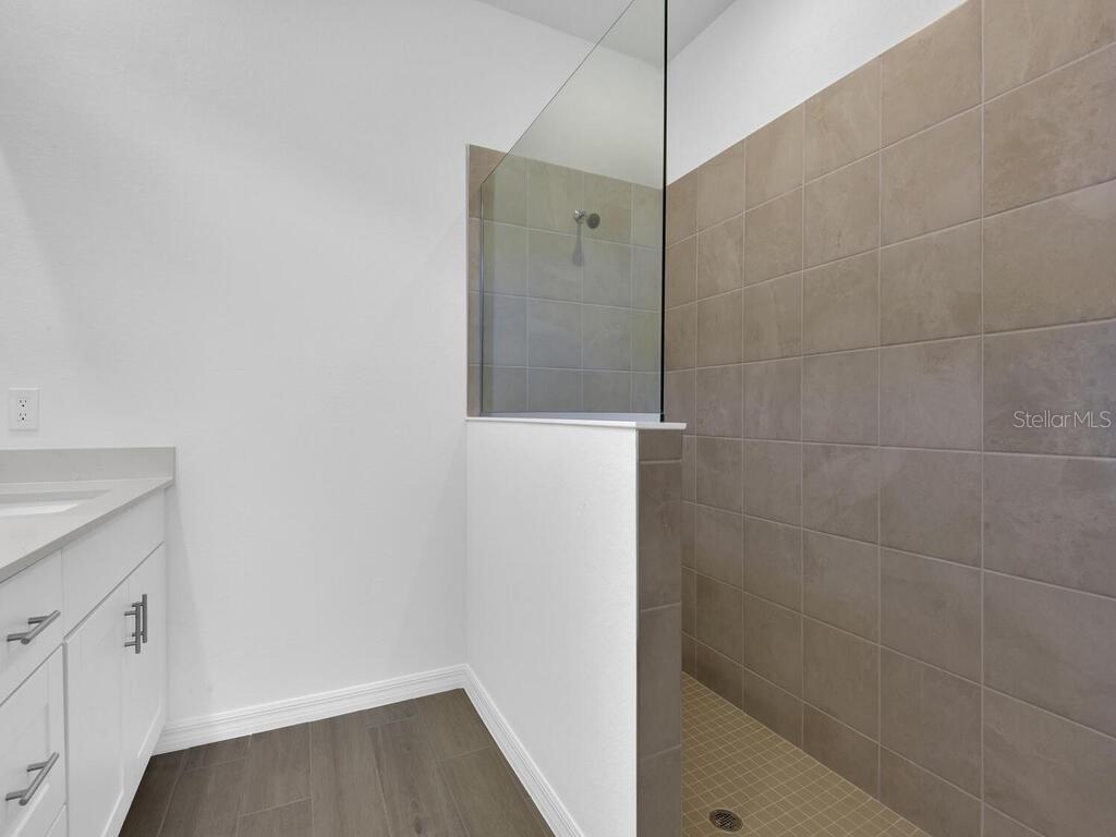 Image 21 of 39 For 11605 Cloverly Lane