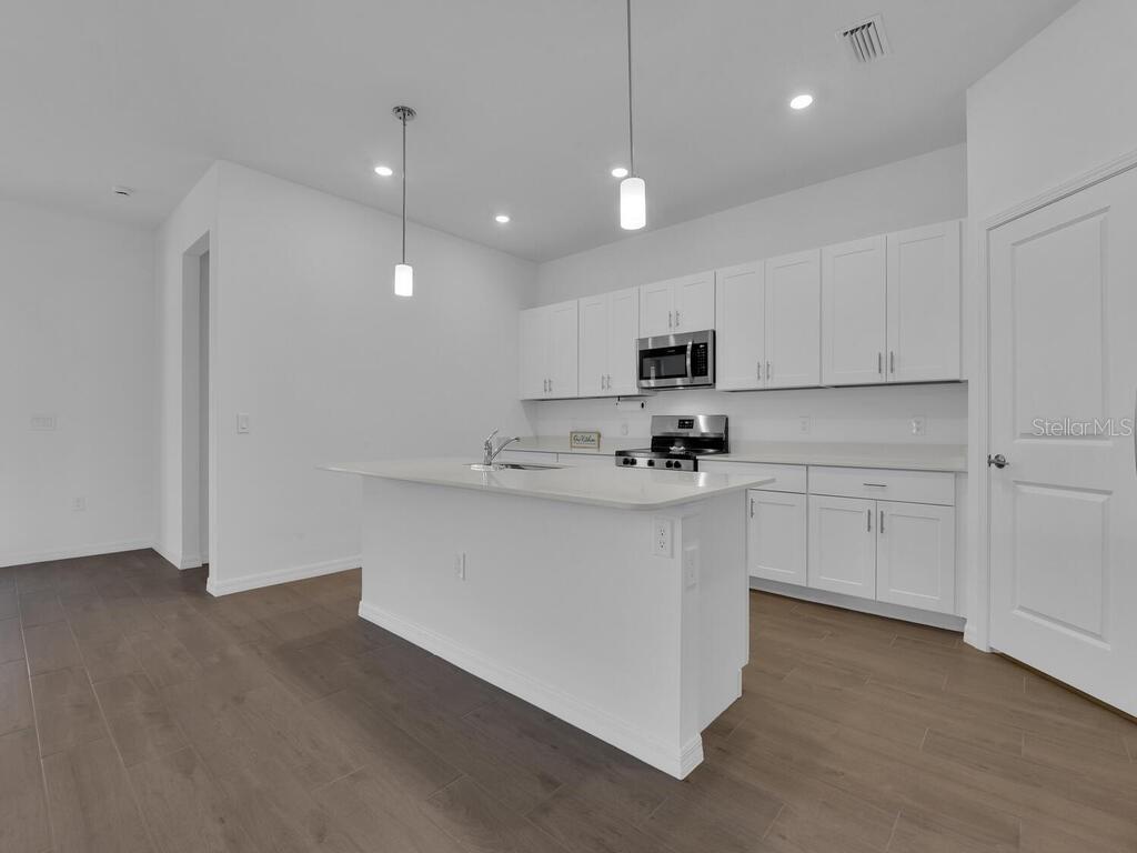 Image 4 of 39 For 11605 Cloverly Lane