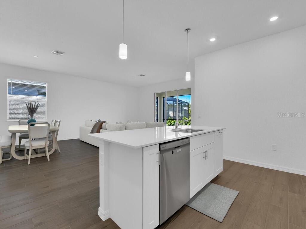 Image 7 of 39 For 11605 Cloverly Lane