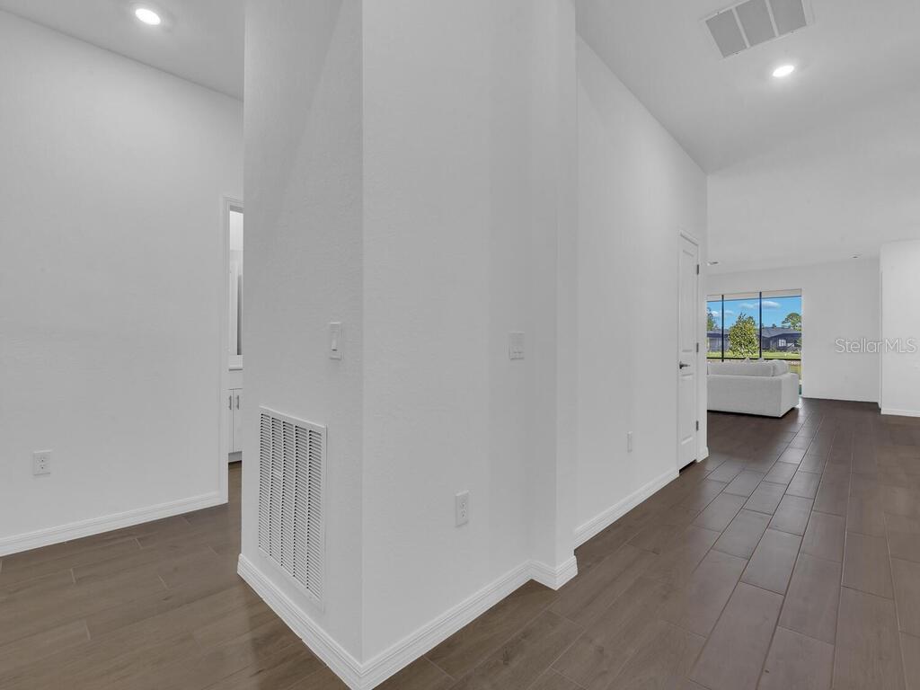 Image 9 of 39 For 11605 Cloverly Lane