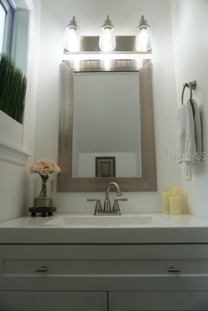 Image 26 of 55 For 16077 Dawnview Drive