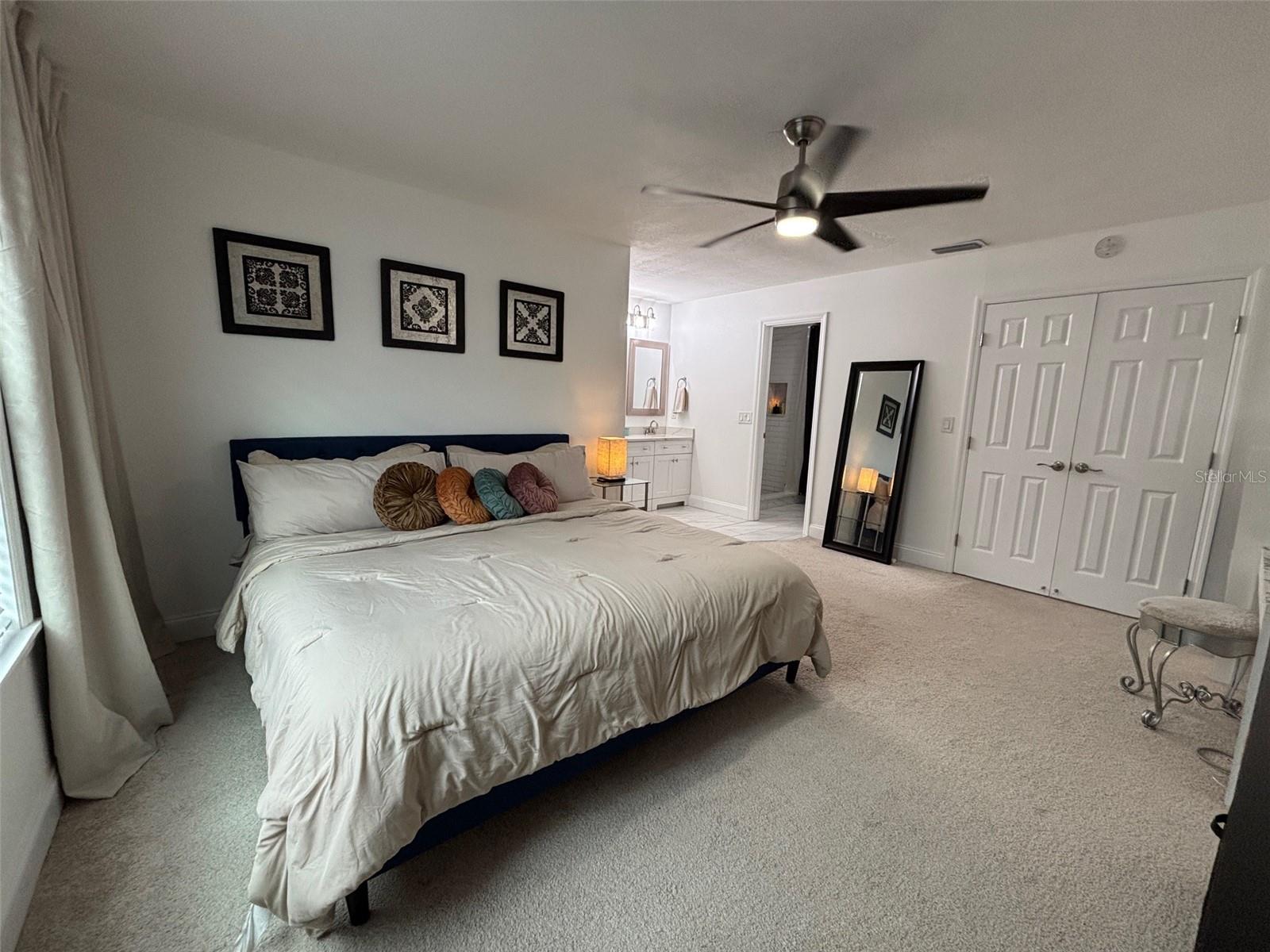 Image 32 of 55 For 16077 Dawnview Drive