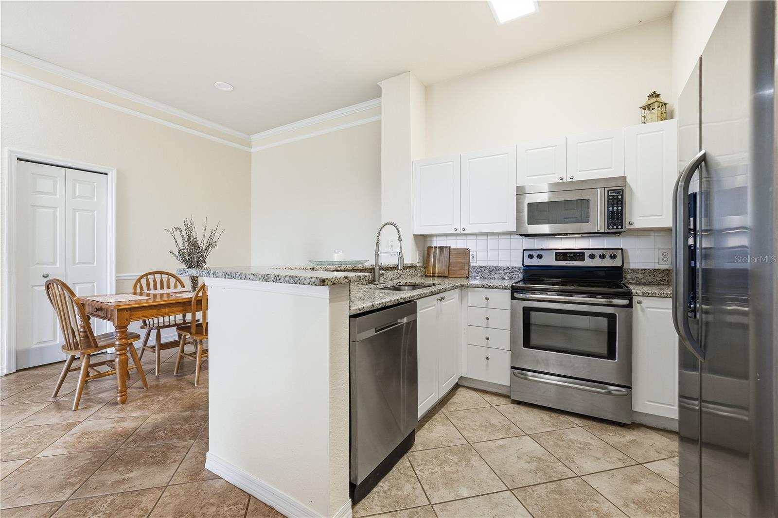 Image 14 of 54 For 5140 Northridge Road 306