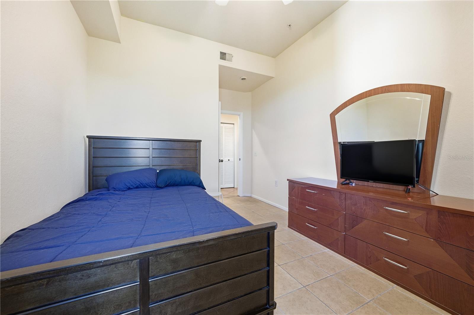 Image 30 of 54 For 5140 Northridge Road 306