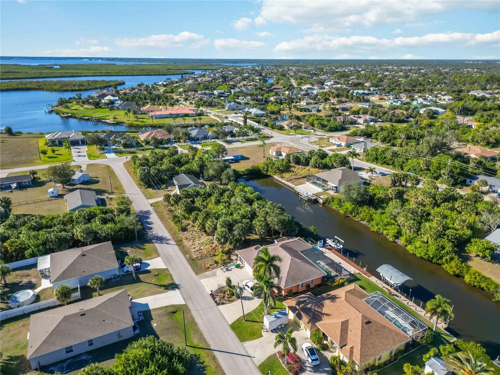 Image 11 of 17 For 18034 Avonsdale