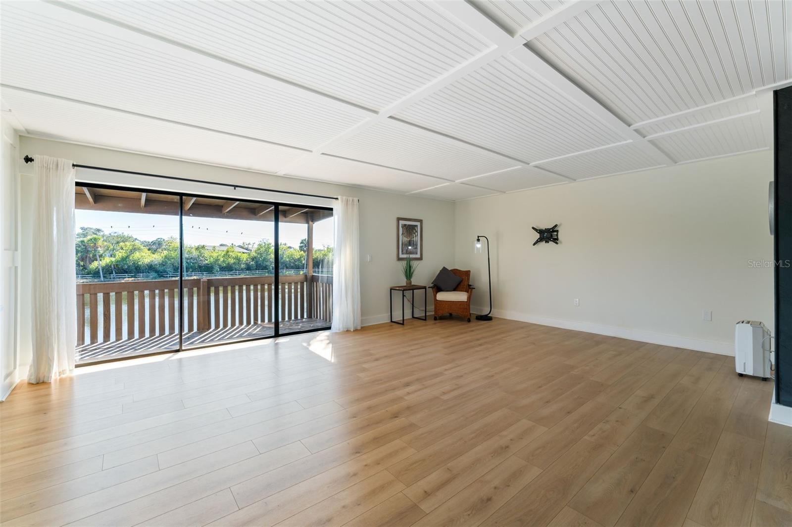 Image 10 of 39 For 724 115th Avenue N 2202