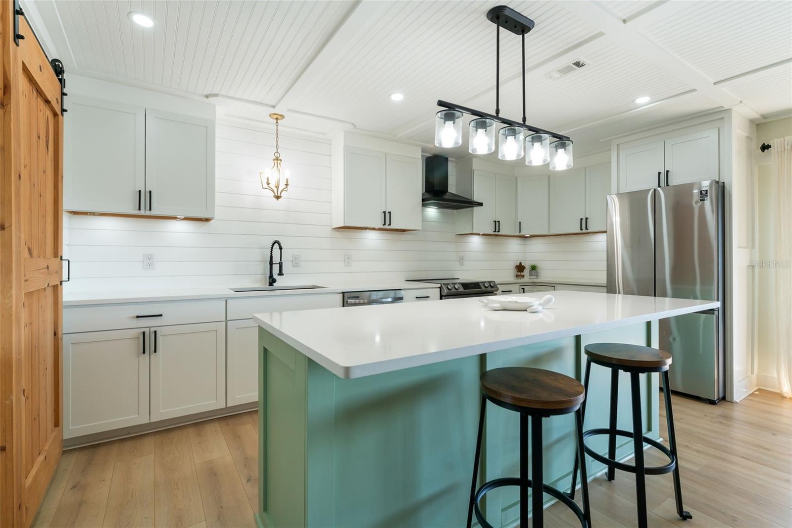 Image 13 of 39 For 724 115th Avenue N 2202