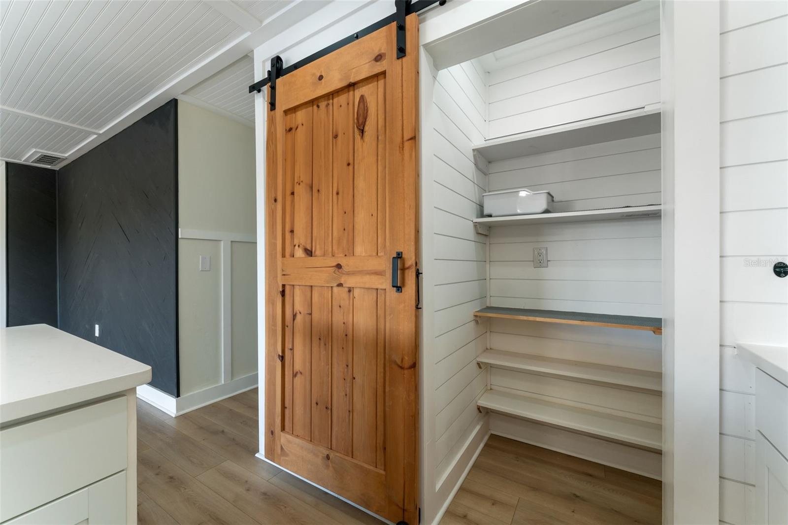 Image 16 of 39 For 724 115th Avenue N 2202