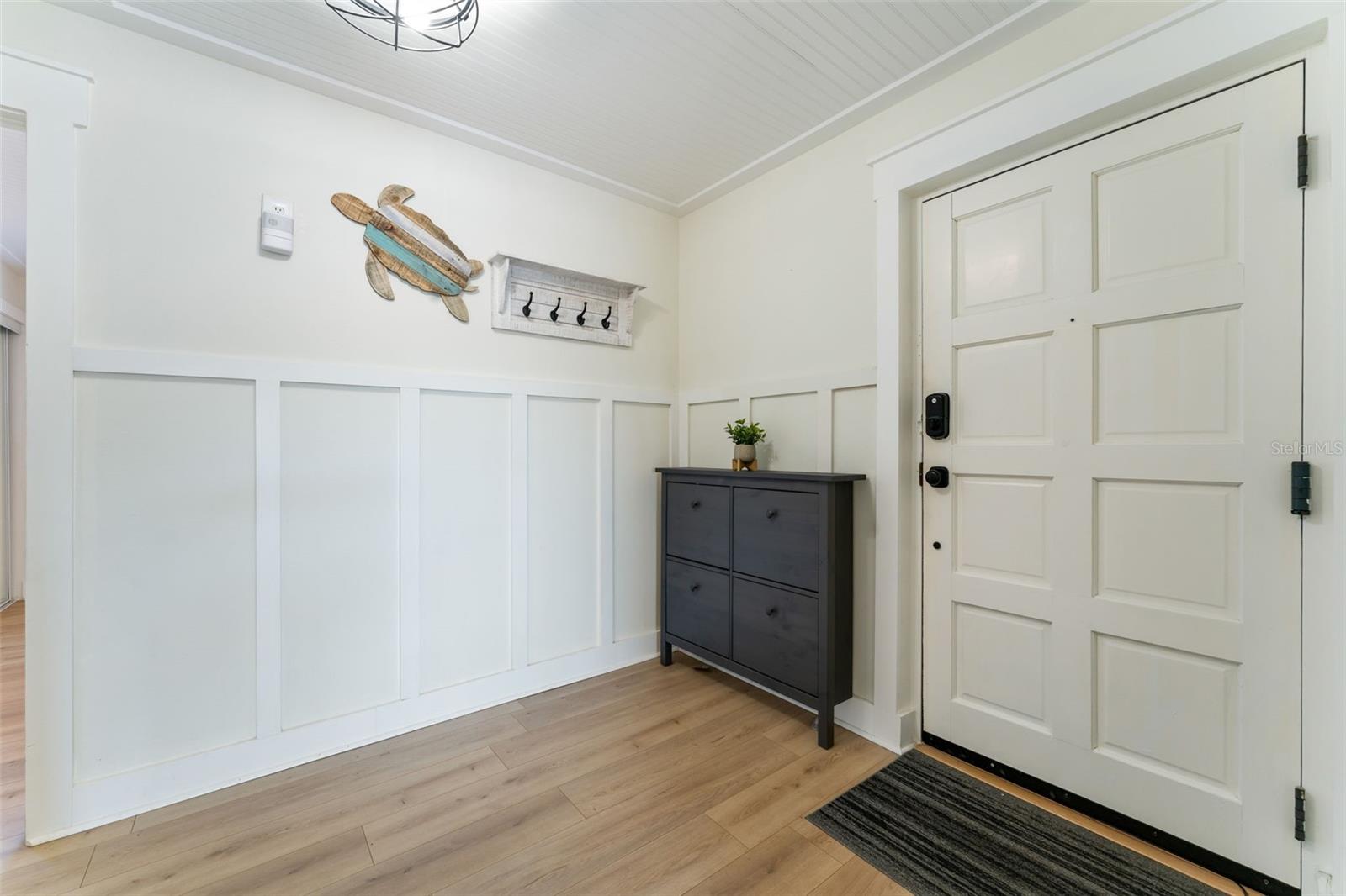 Image 4 of 39 For 724 115th Avenue N 2202