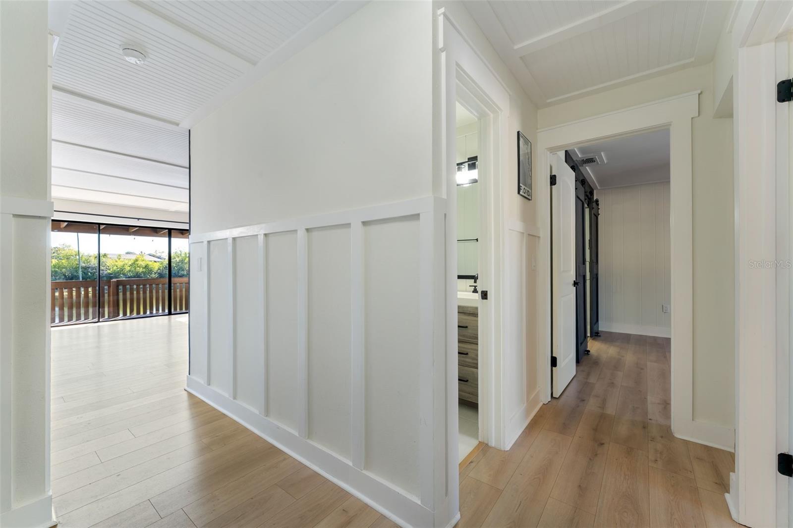 Image 5 of 39 For 724 115th Avenue N 2202