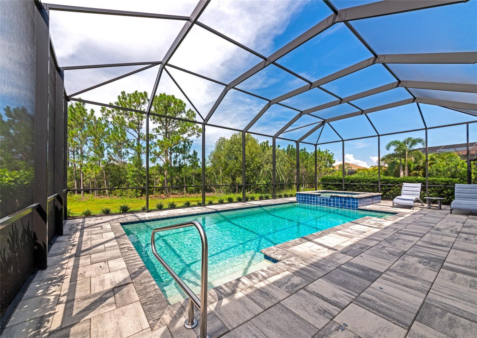 Image 14 of 51 For 16620 Collingtree Crossing