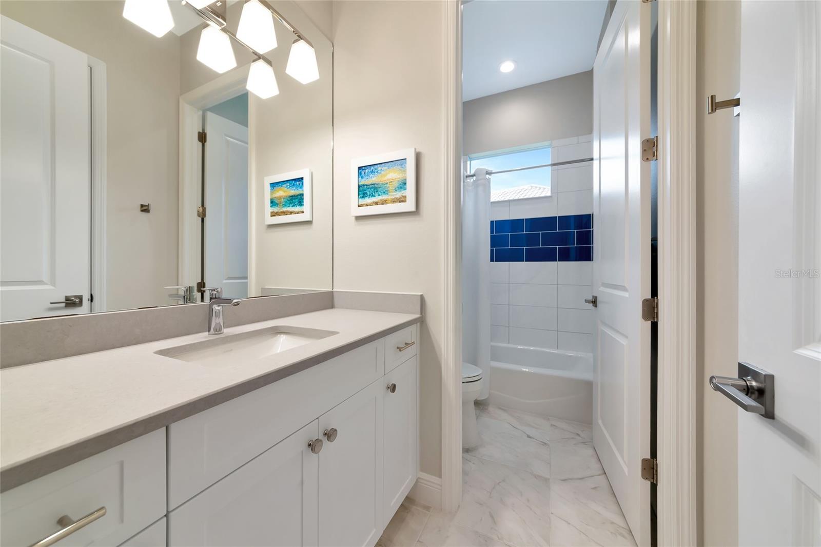 Image 28 of 51 For 16620 Collingtree Crossing