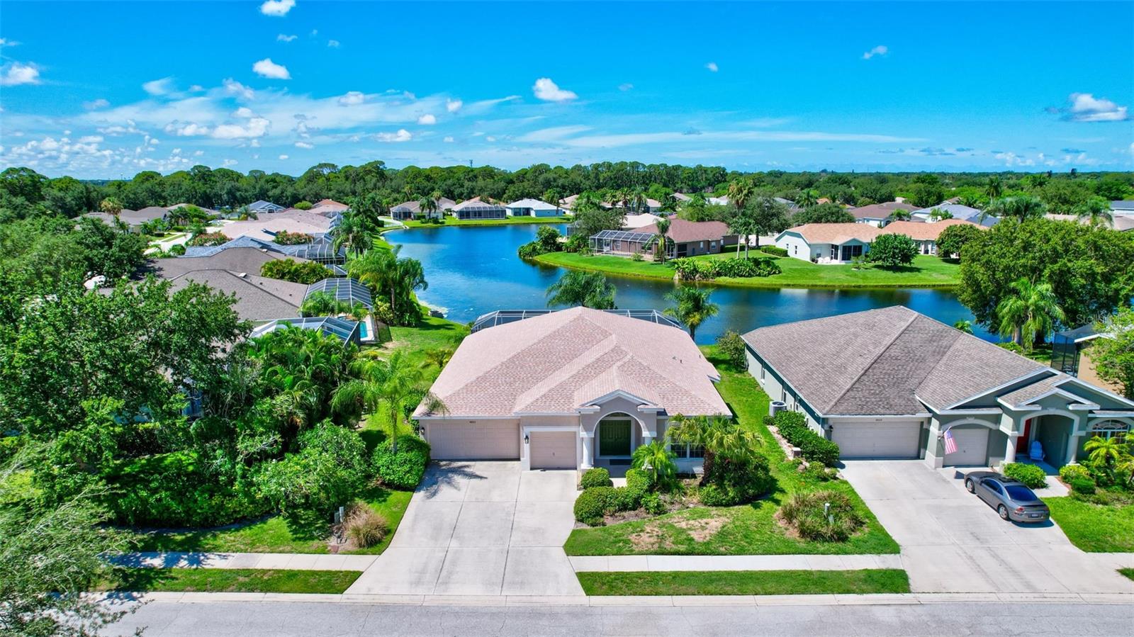 Listing photo id 8 for 4805 Bookelia Circle