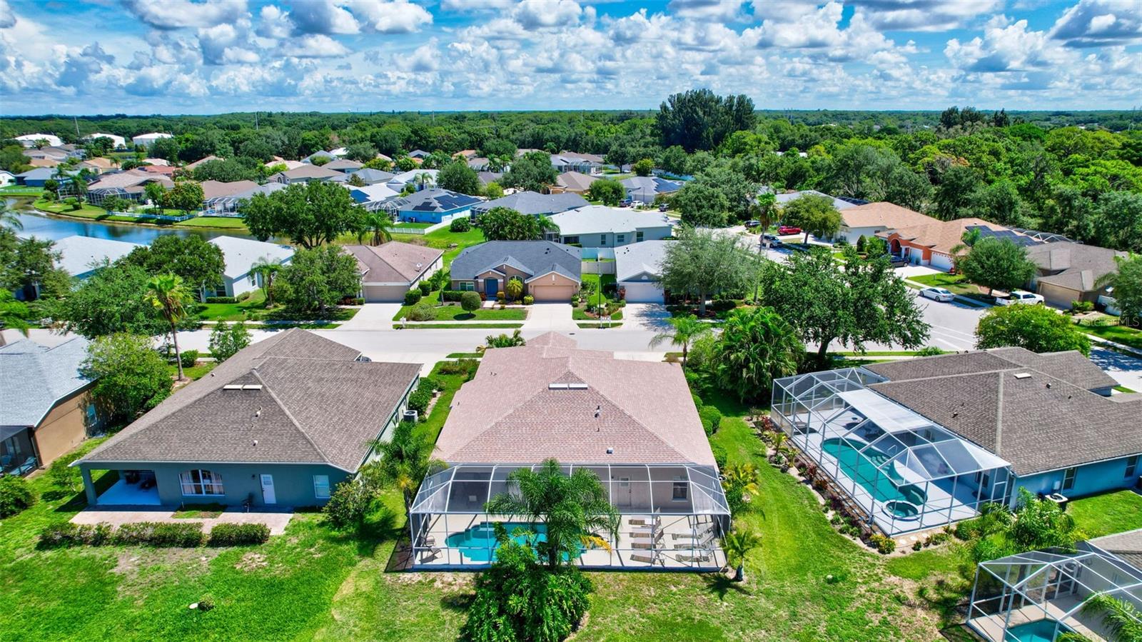 Listing photo id 26 for 4805 Bookelia Circle