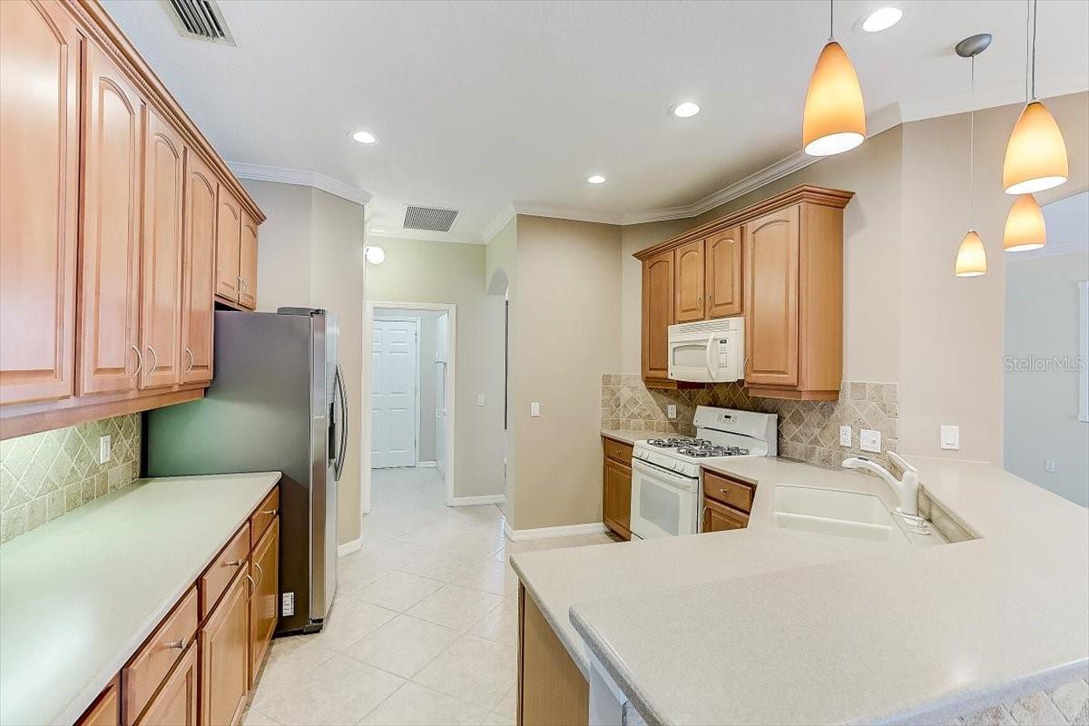 Image 13 of 40 For 6214 Warbler Lane