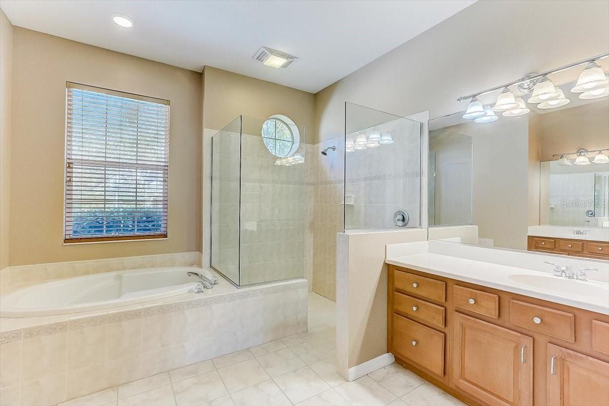 Image 19 of 40 For 6214 Warbler Lane