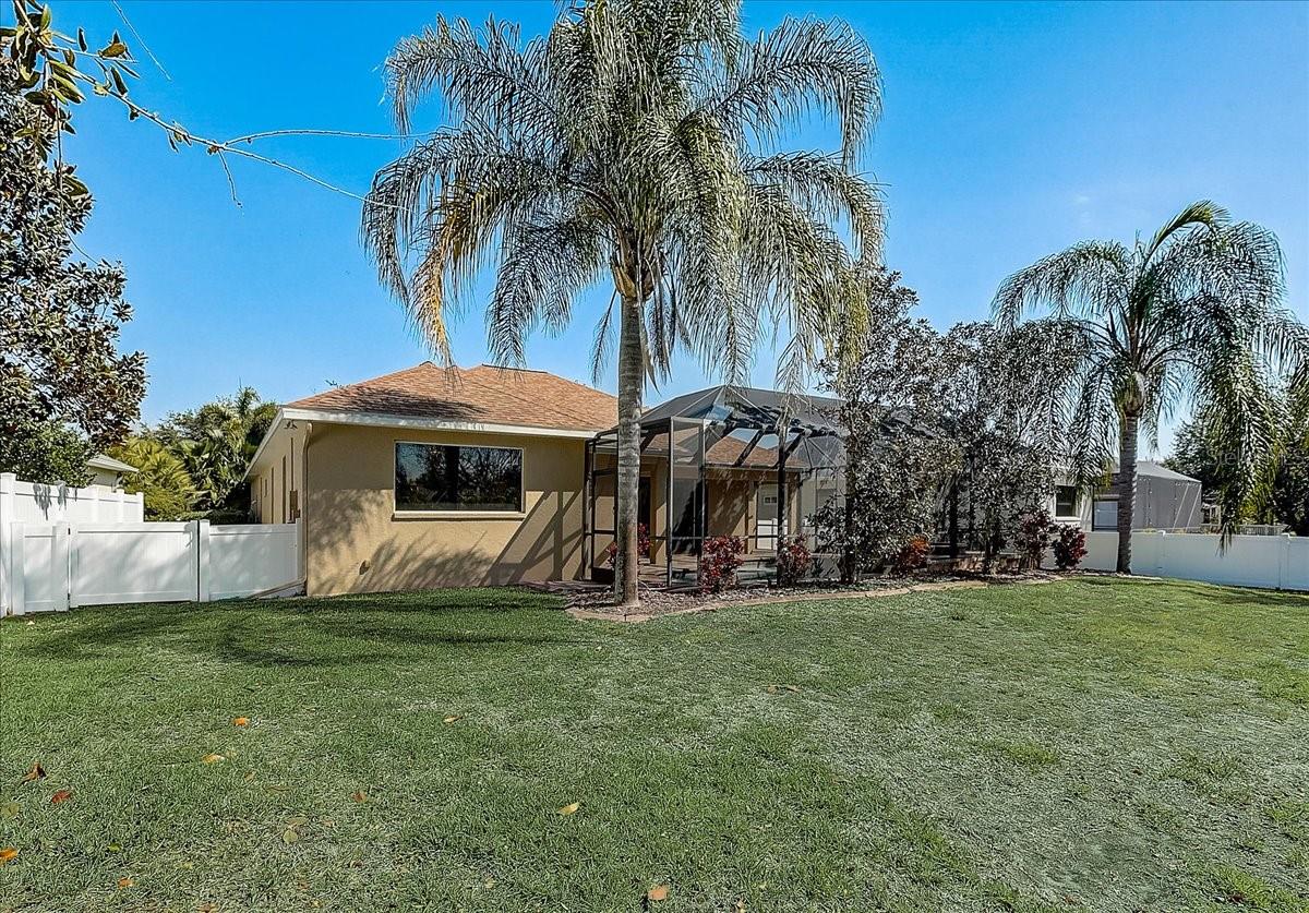 Image 36 of 40 For 6214 Warbler Lane