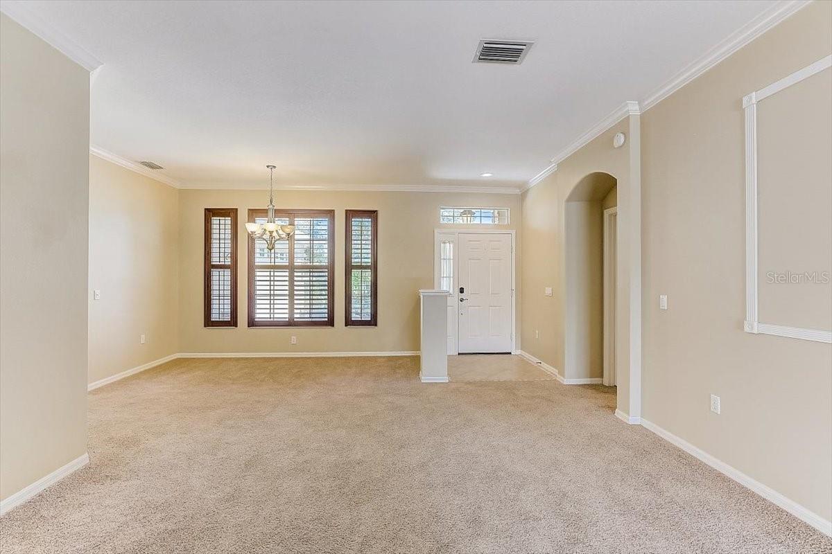 Image 4 of 40 For 6214 Warbler Lane